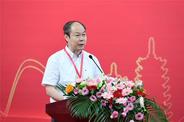 中国出版协会常务理事、陕西师大出版社董事长兼社长刘东风致辞 李显杨 摄.jpg