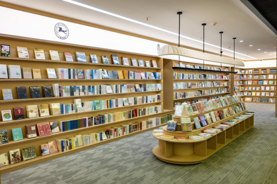 【定稿 517新闻稿+配图】广西师范大学出版社城市阅读中心揭牌成立(3)(2)(1)501.png
