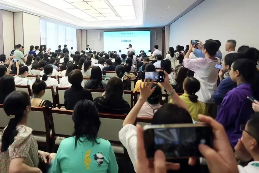 年度盘点 | 2024年图书馆阅读推广十大关注 - 图书馆报